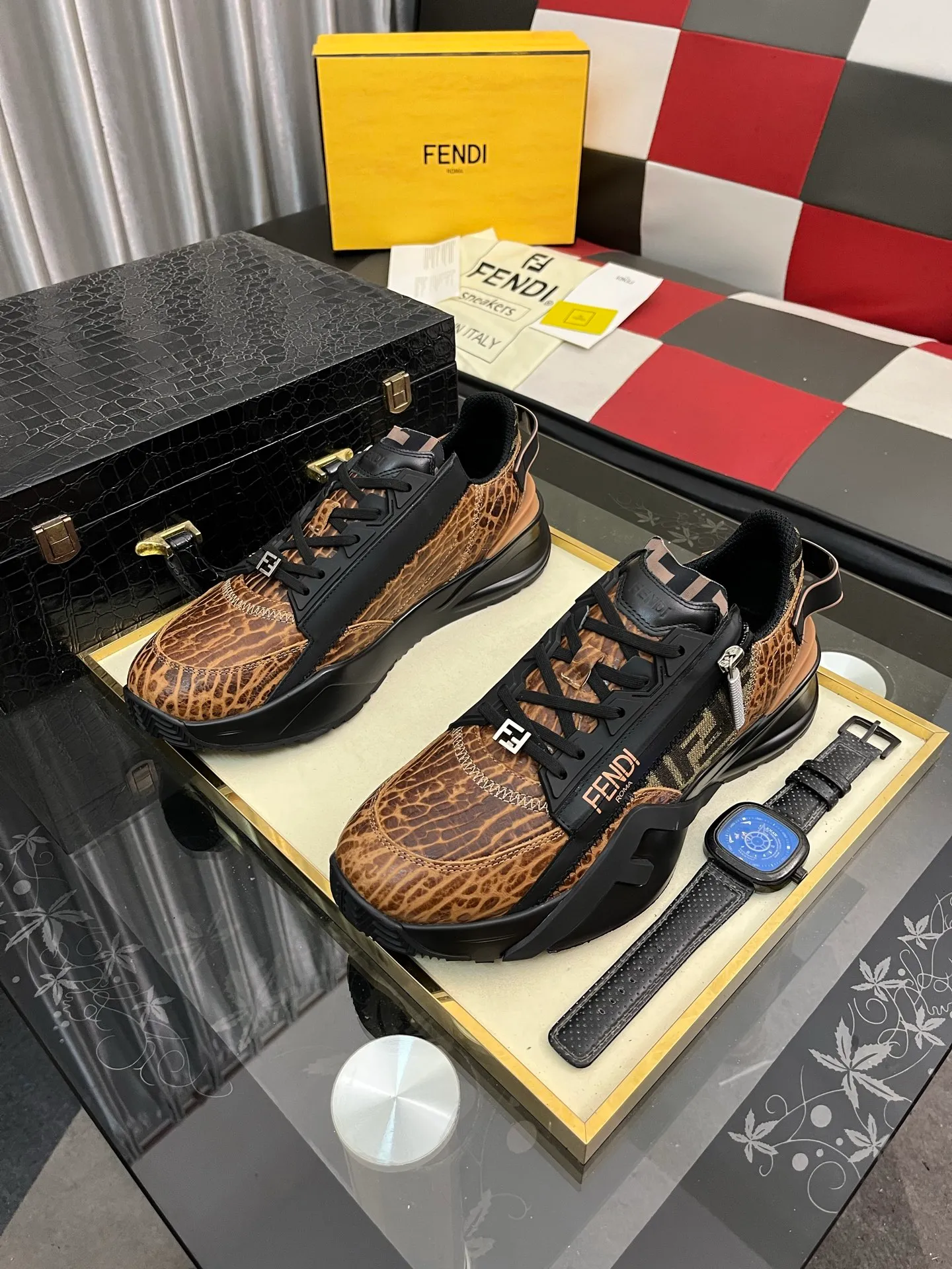 Men's shoes 💰620⌚️⌚️ FEND* — Fendi Flow men's casual sneakers, with elastic straps, side zippers, and corrugated soles engraved with F. Embossed Fendi Flow lettering on the heel. Made of technical fabric and a mix of blue and genuine leather. Decorated with Lycra® details. FF graphic tongue. Ultra-light and wear-resistant EVA sole. Code number: 38-44